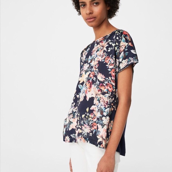 NWT Floral short sleeve light weight tee - Picture 3 of 4